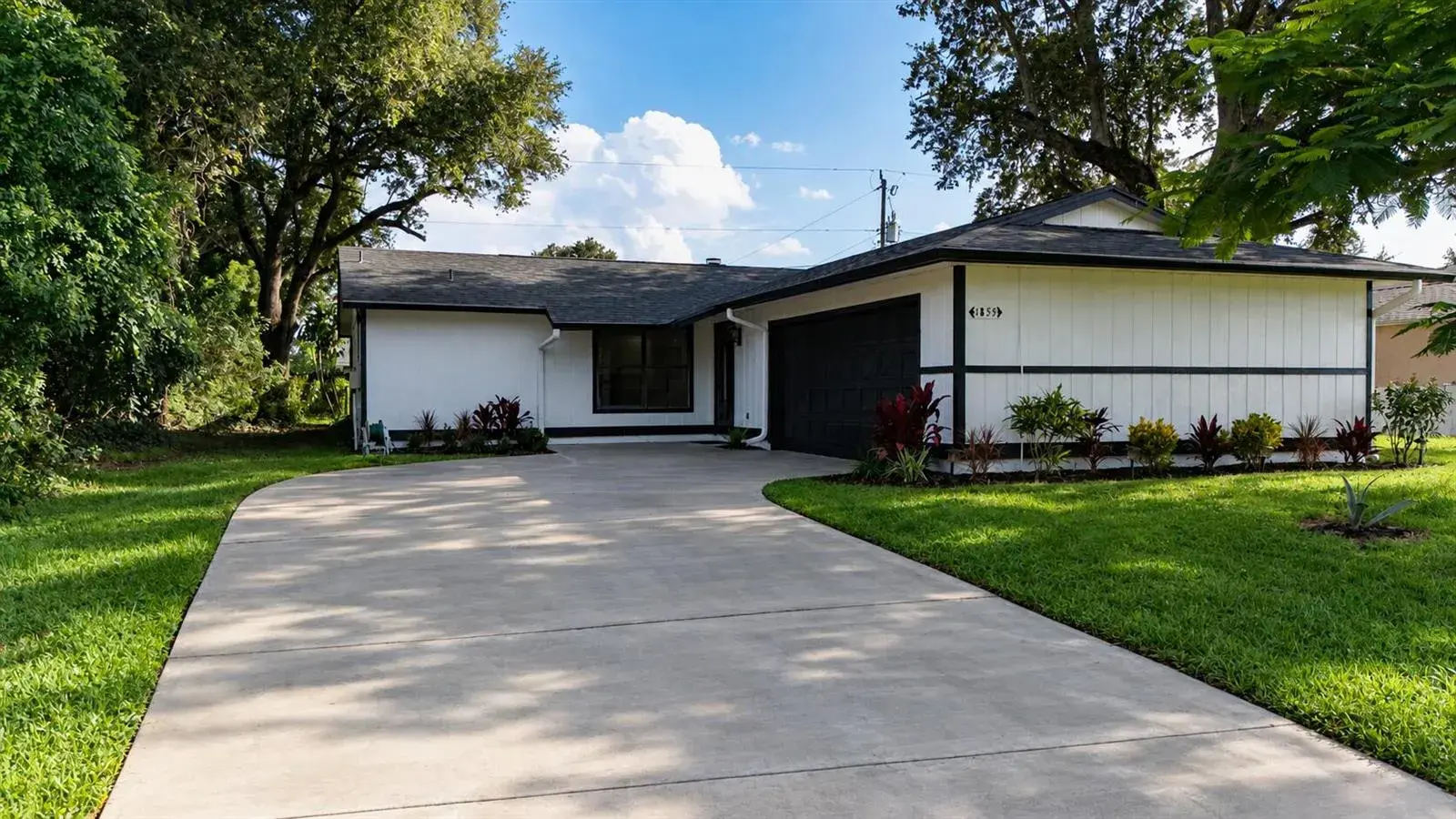 3 bedroom 2 bath Residential for sale at 1855 SW BRADWAY Lane, Port St. Lucie FL 34953