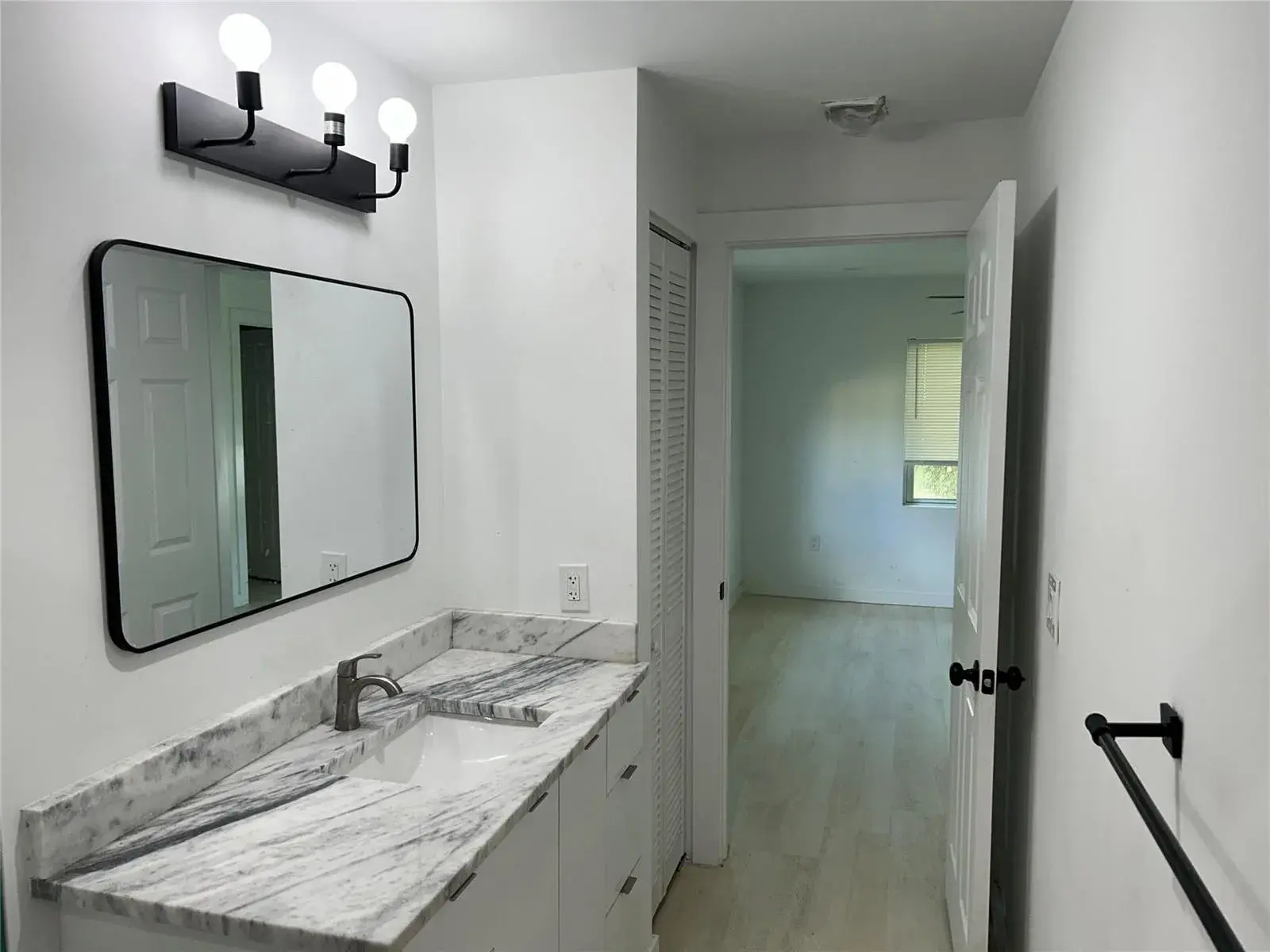 1117 NE 5TH Avenue # 3, Fort Lauderdale FL 33304
