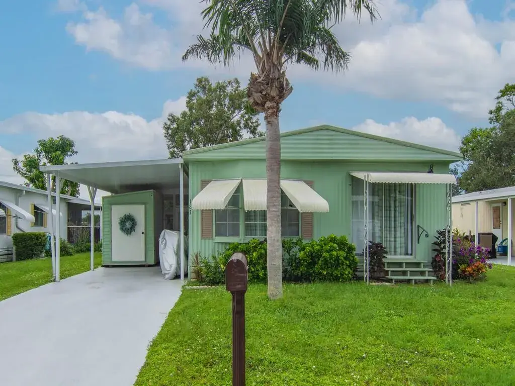 2 bedroom 2 bath Residential for sale at 187 W Caribbean, Port St. Lucie FL 34952