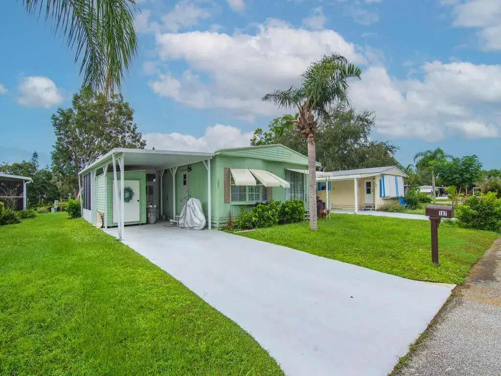 187 W Caribbean, Port St. Lucie FL 34952