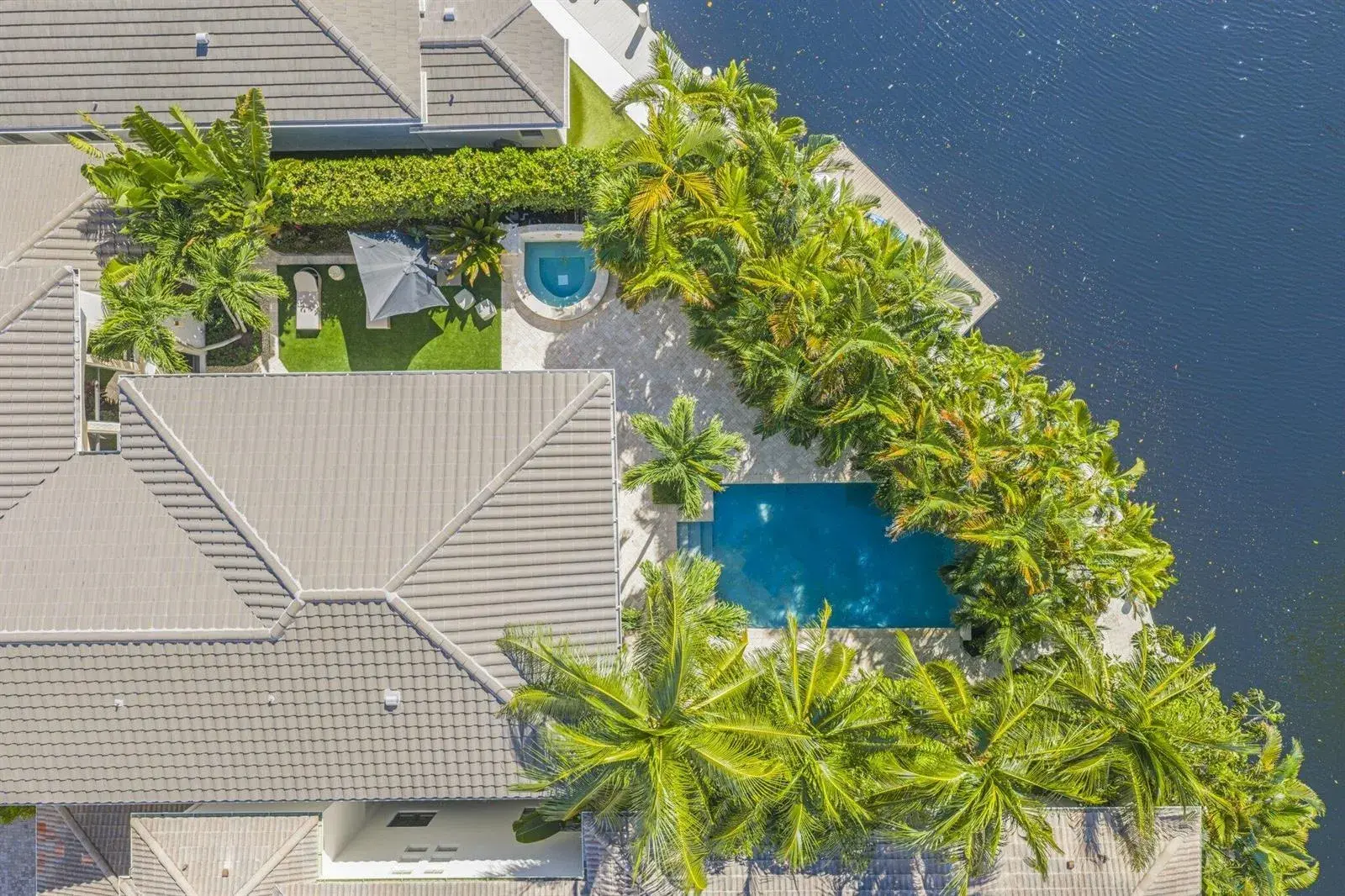 1010 Grand Court, Highland Beach FL 33487