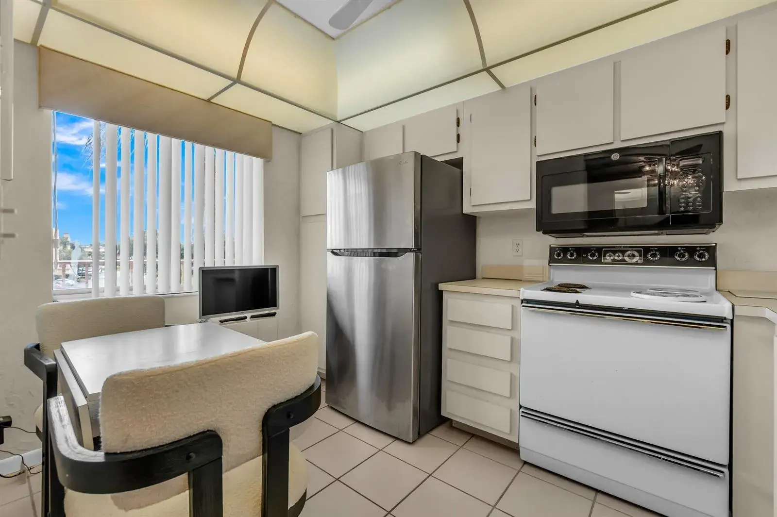 2 bedroom 2 bath Residential for sale at 14307 BEDFORD Drive # 306, Delray Beach FL 33446