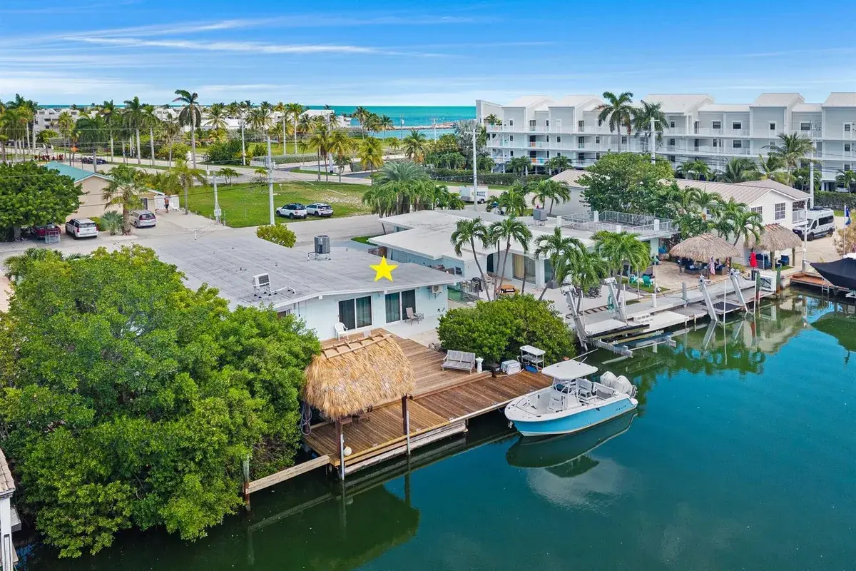 133 8TH Street, FL 33051