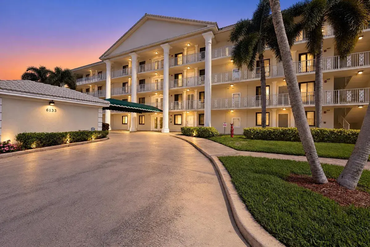 6133 BALBOA # 405, Boca Raton FL 33433