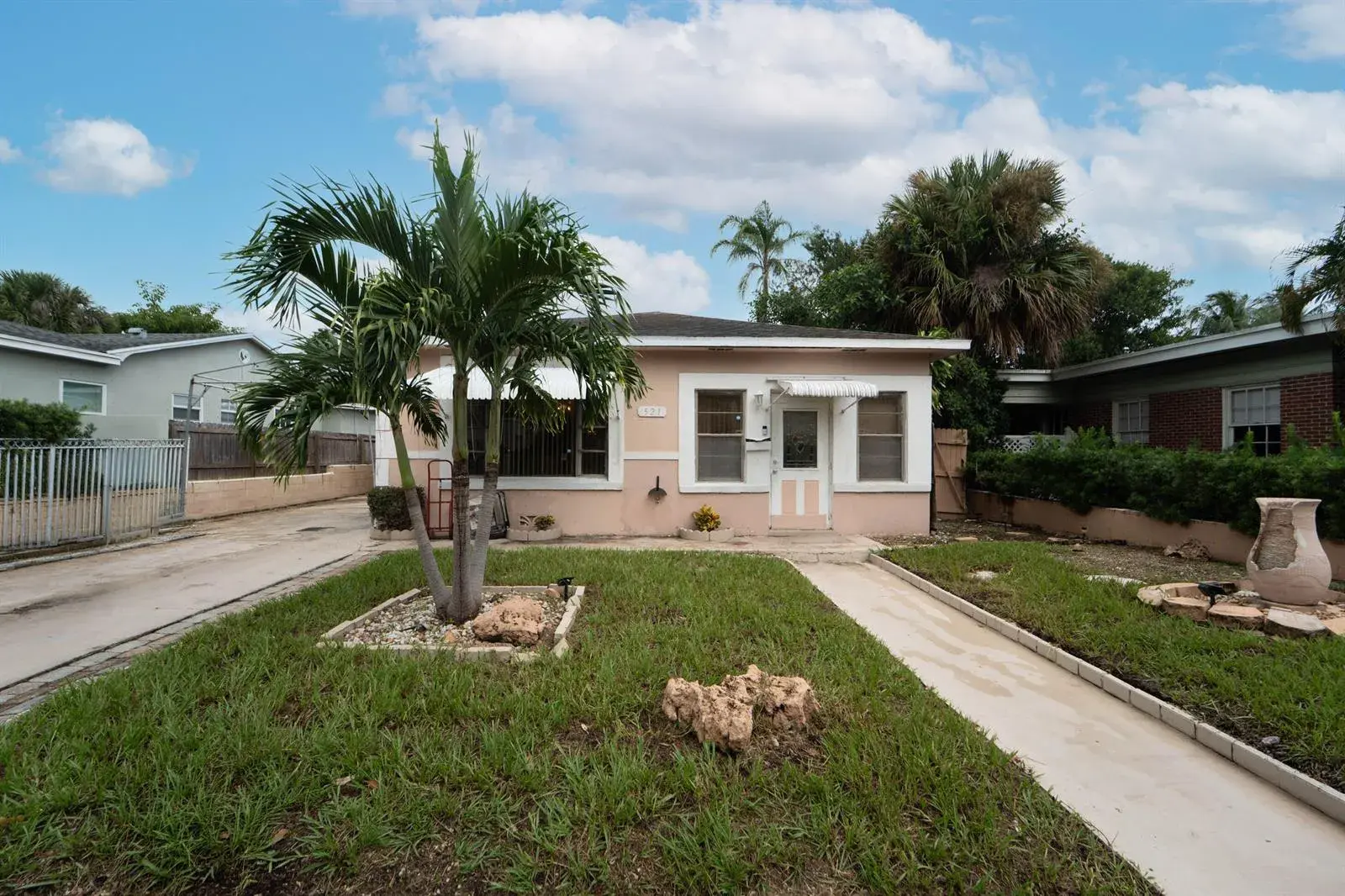 3 bedroom 1 bath Residential for sale at 521 26TH Street, West Palm Beach FL 33407