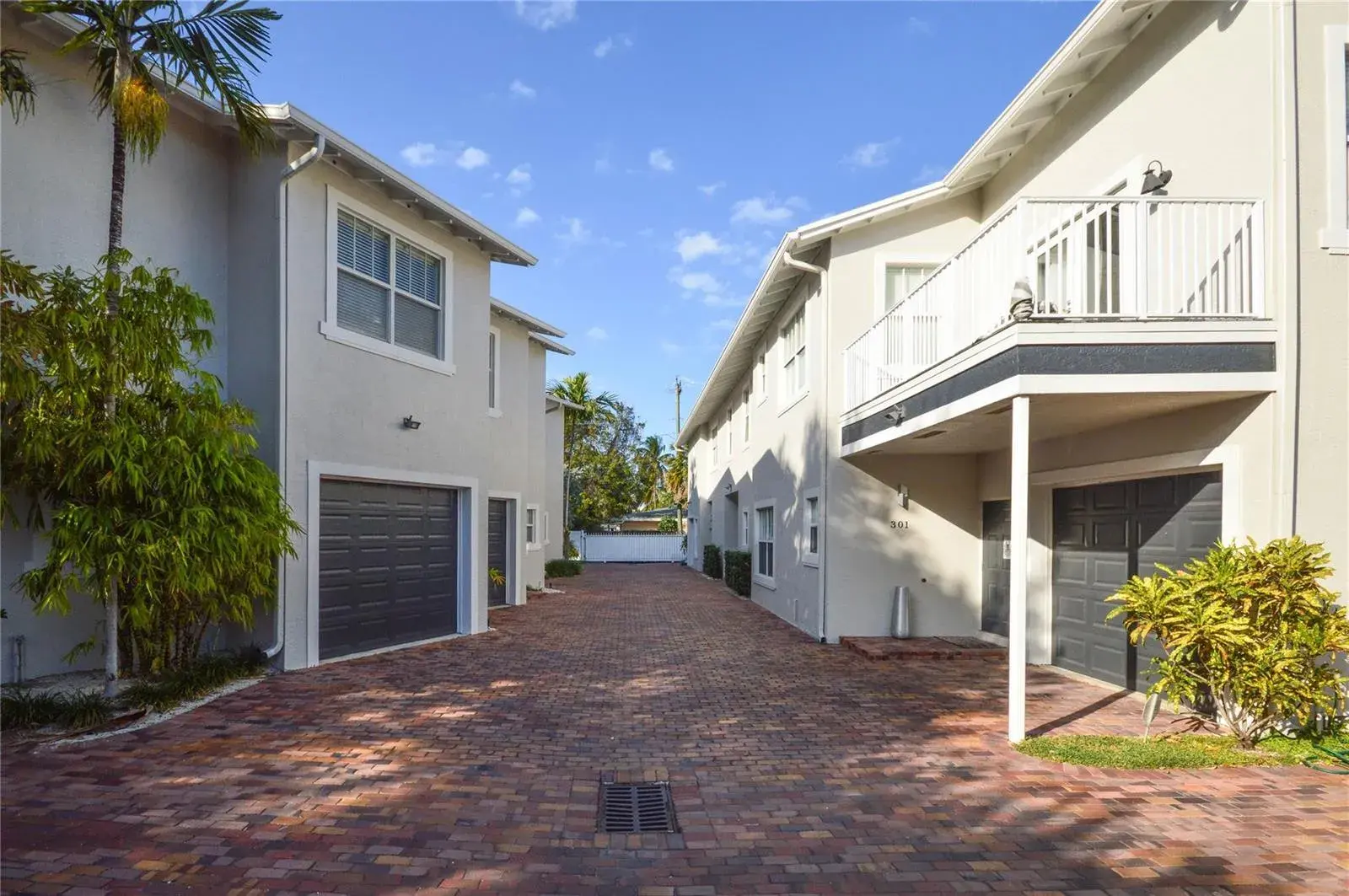 2 bedroom 2 bath Residential Lease for rent at 271 SE 22nd Street, Fort Lauderdale FL 33316