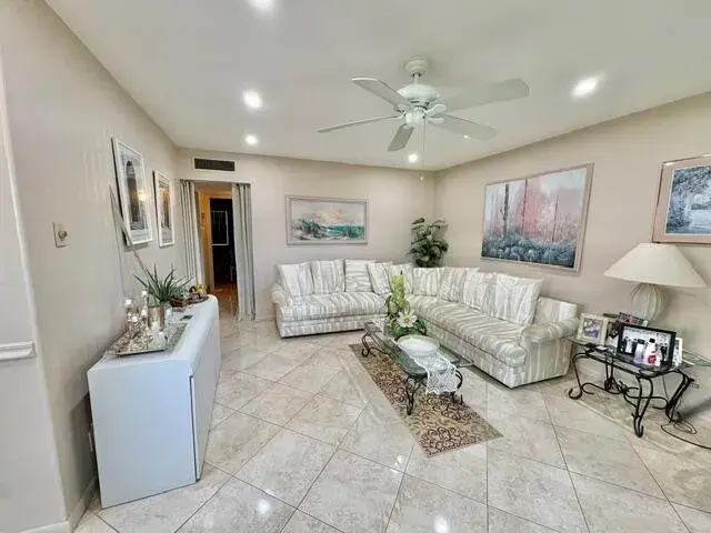 2 bedroom 1 bath Residential for sale at 49 Norwich C, West Palm Beach FL 33417