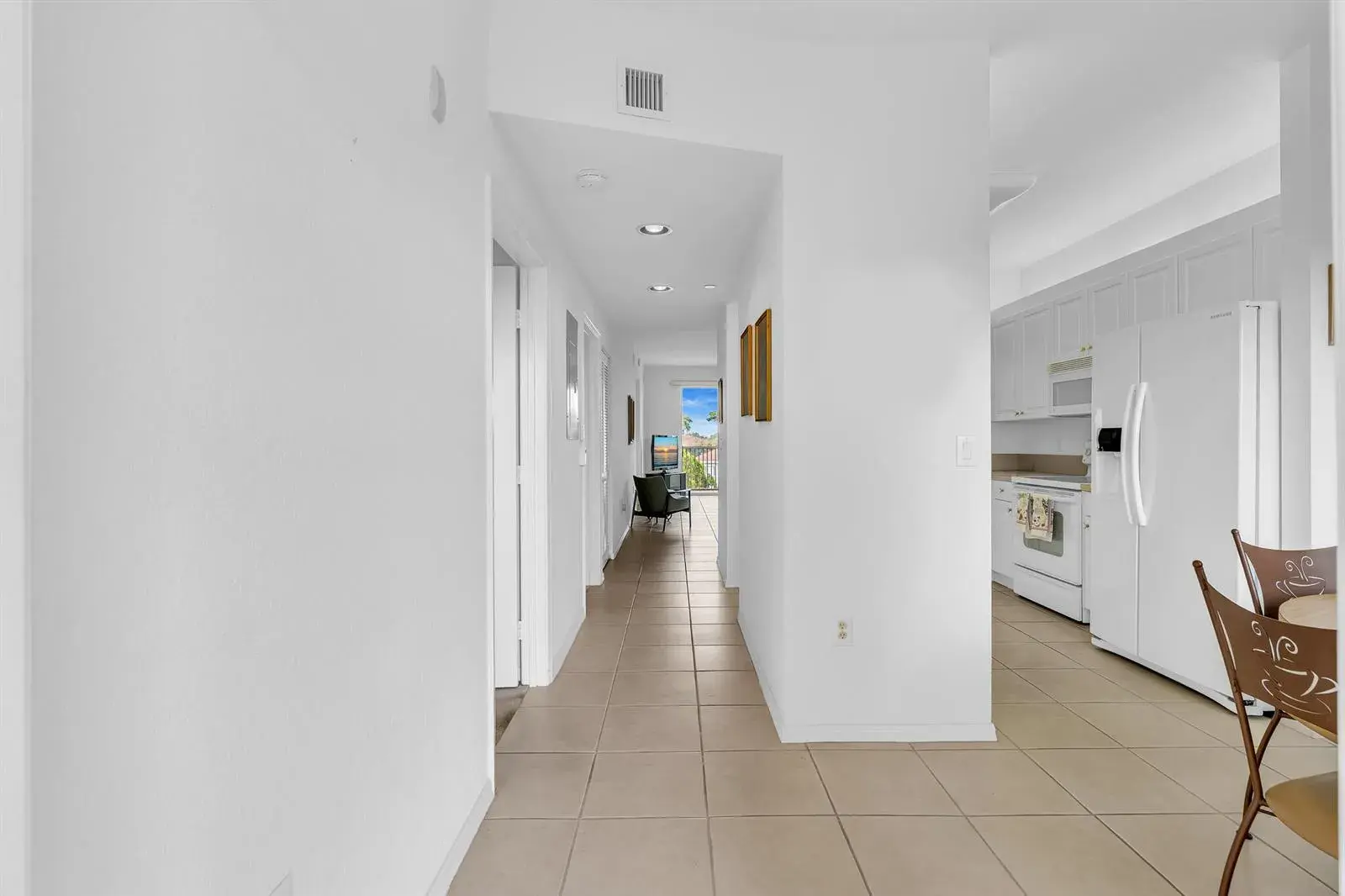 7775 YARDLEY Drive # 403, Tamarac FL 33321
