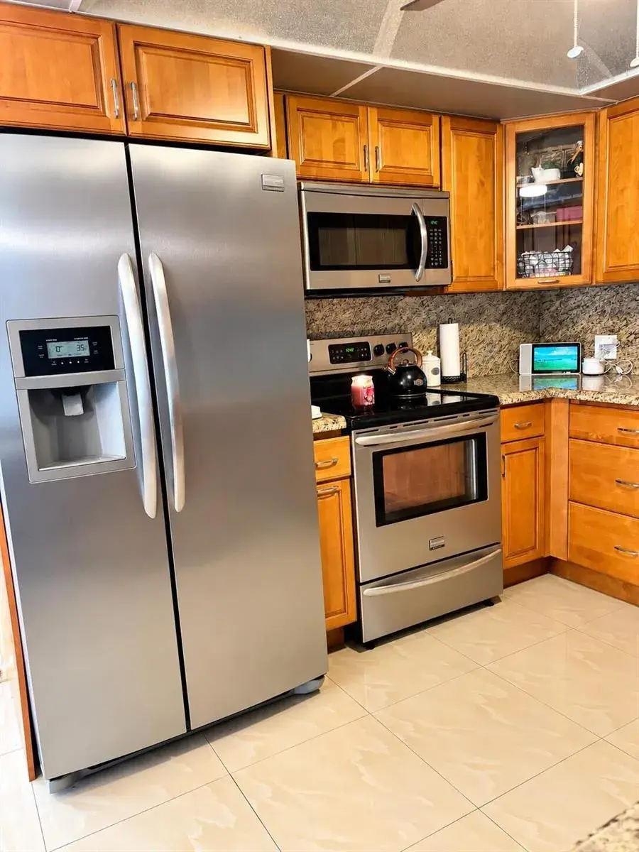 3004 LINCOLN A # 3004, Boca Raton FL 33434