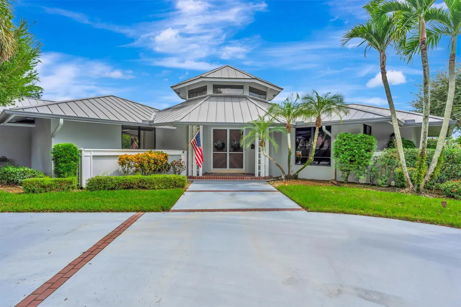 4 bedroom 4 bath Residential for sale at 4421 SW Parkgate Boulevard, Palm City FL 34990
