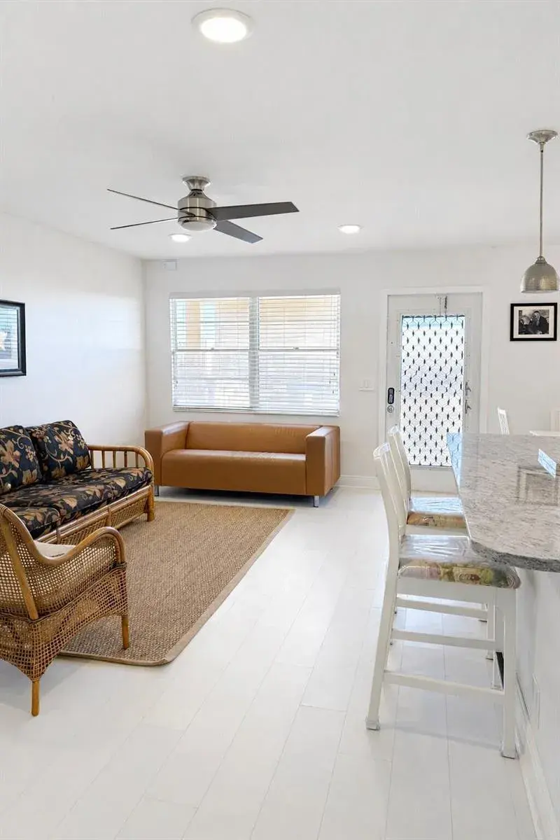 4057 WOLVERTON C, Boca Raton FL 33434