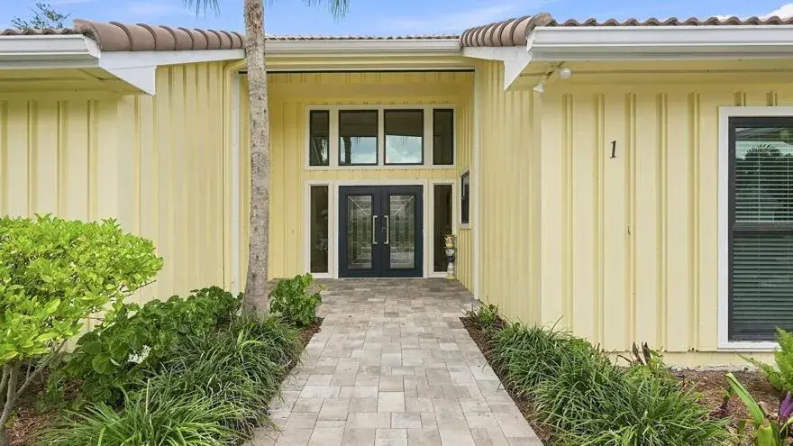1 Wycliff Road, Palm Beach Gardens FL 33418