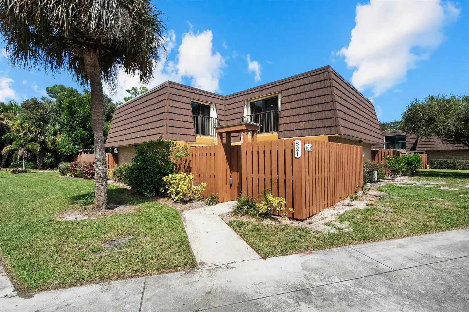 2 bedroom 2 bath Residential for sale at 6051 SE RIVERBOAT Drive # 821, Stuart FL 34997