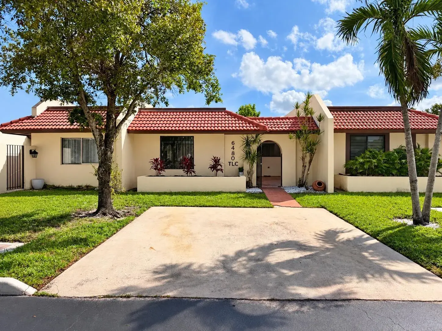 3 bedroom 2 bath Residential for sale at 6480 NW 191ST, Hialeah FL 33015