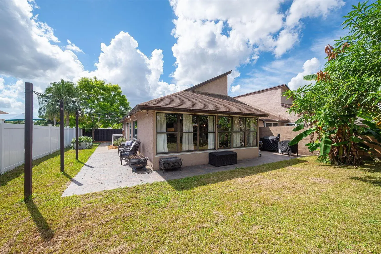 2815 SW 2ND Street, Delray Beach FL 33445