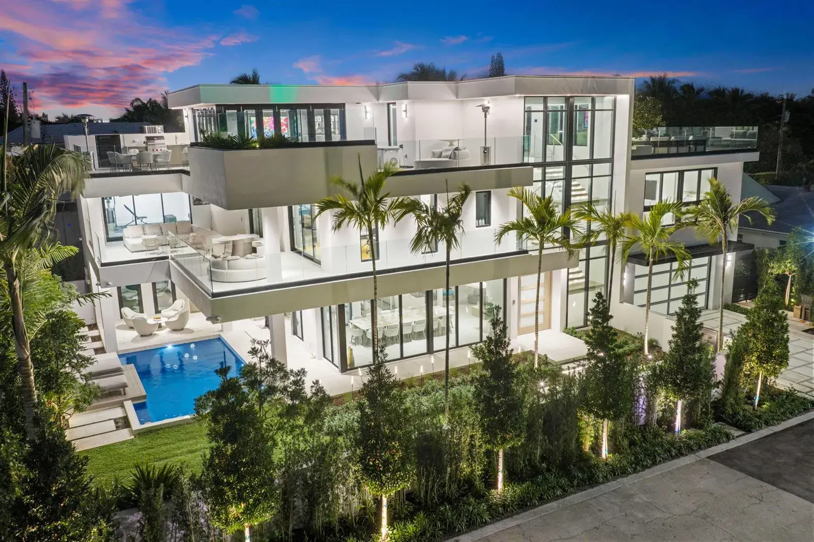 6 bedroom 8 bath Residential for sale at 237 Elwa Place, West Palm Beach FL 33405