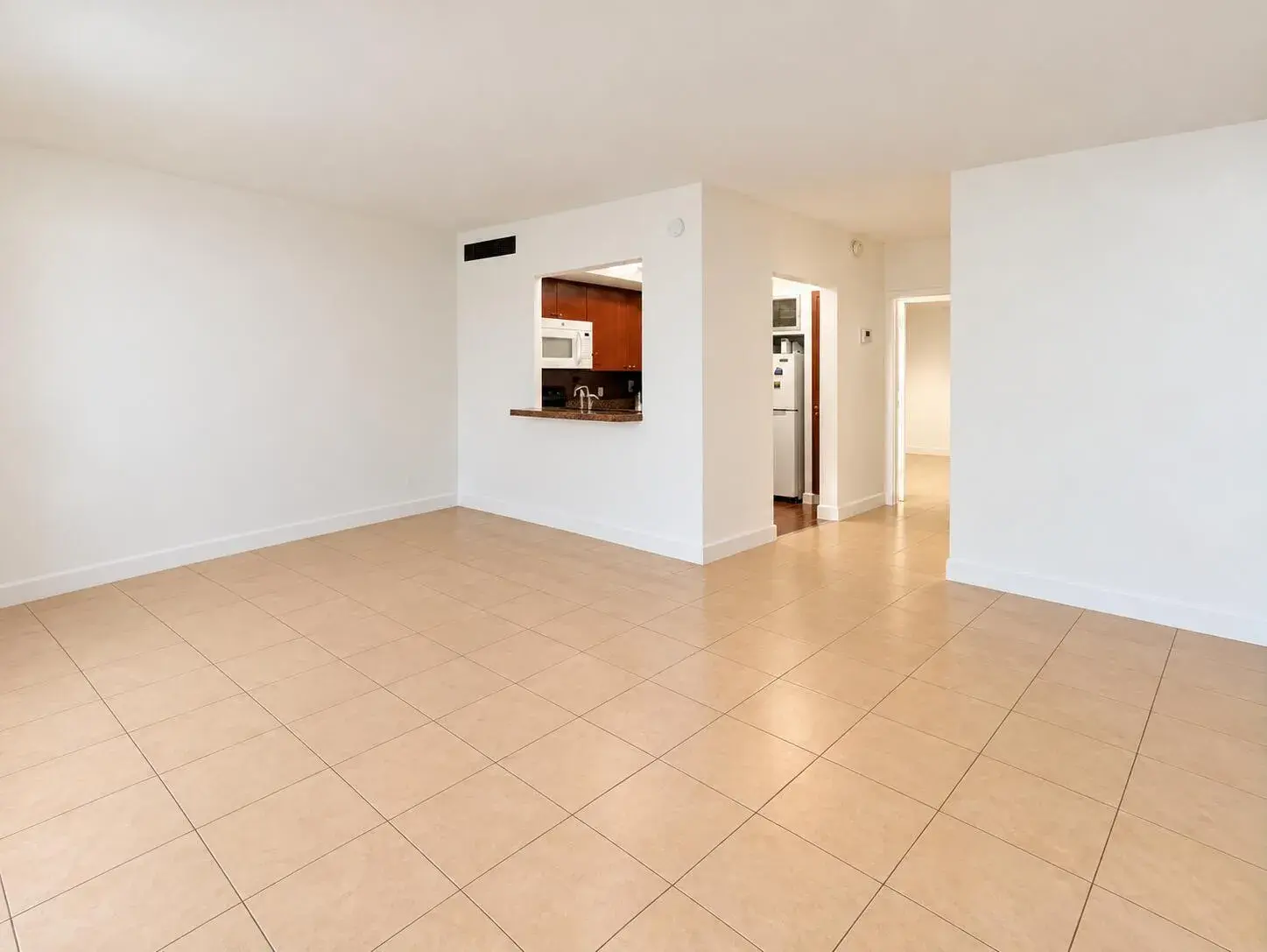 1 bedroom 1 bath Residential for sale at 11 SW 52nd Avenue # 7b, Coral Gables FL 33134