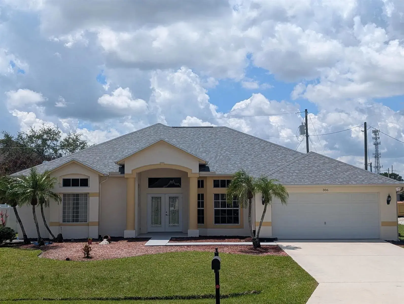 3 bedroom 2 bath Residential for sale at 386 SW Donna Terrace, Port St. Lucie FL 34984