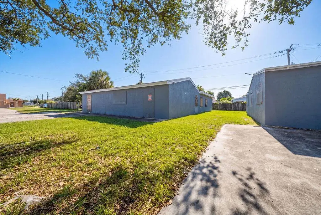 Residential Income for sale at 1900 N 66TH Avenue, Hollywood FL 33024