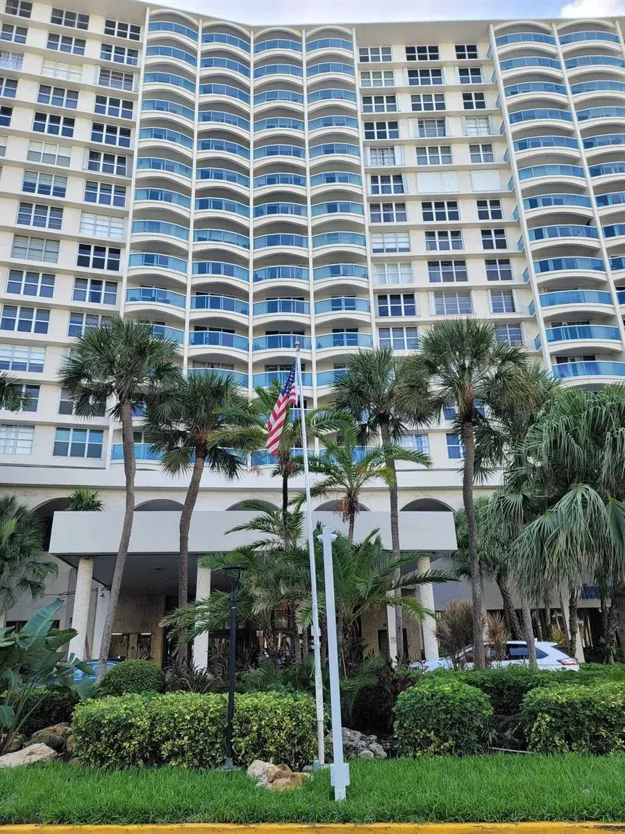 3800 S OCEAN Drive # 1022, Hollywood FL 33019