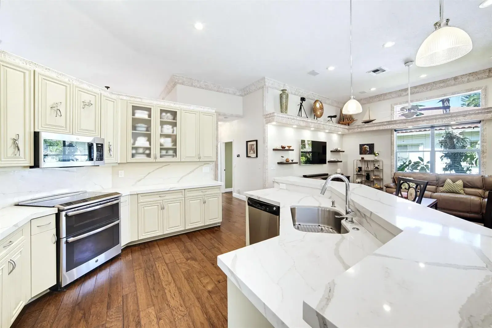 1051 NW 121ST Terrace, Coral Springs FL 33071