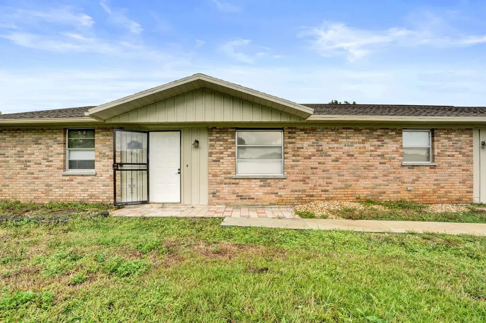 197 SW TWIG Avenue, Port St. Lucie FL 34983