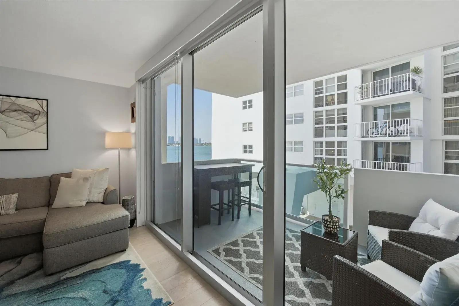 1200 West Avenue # 324, Miami Beach FL 33139