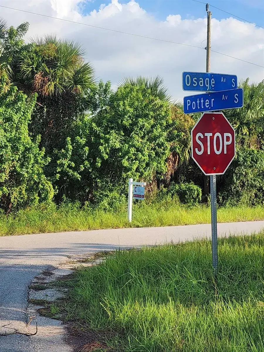 539 OSAGE Avenue S, Lehigh Acres FL 33974