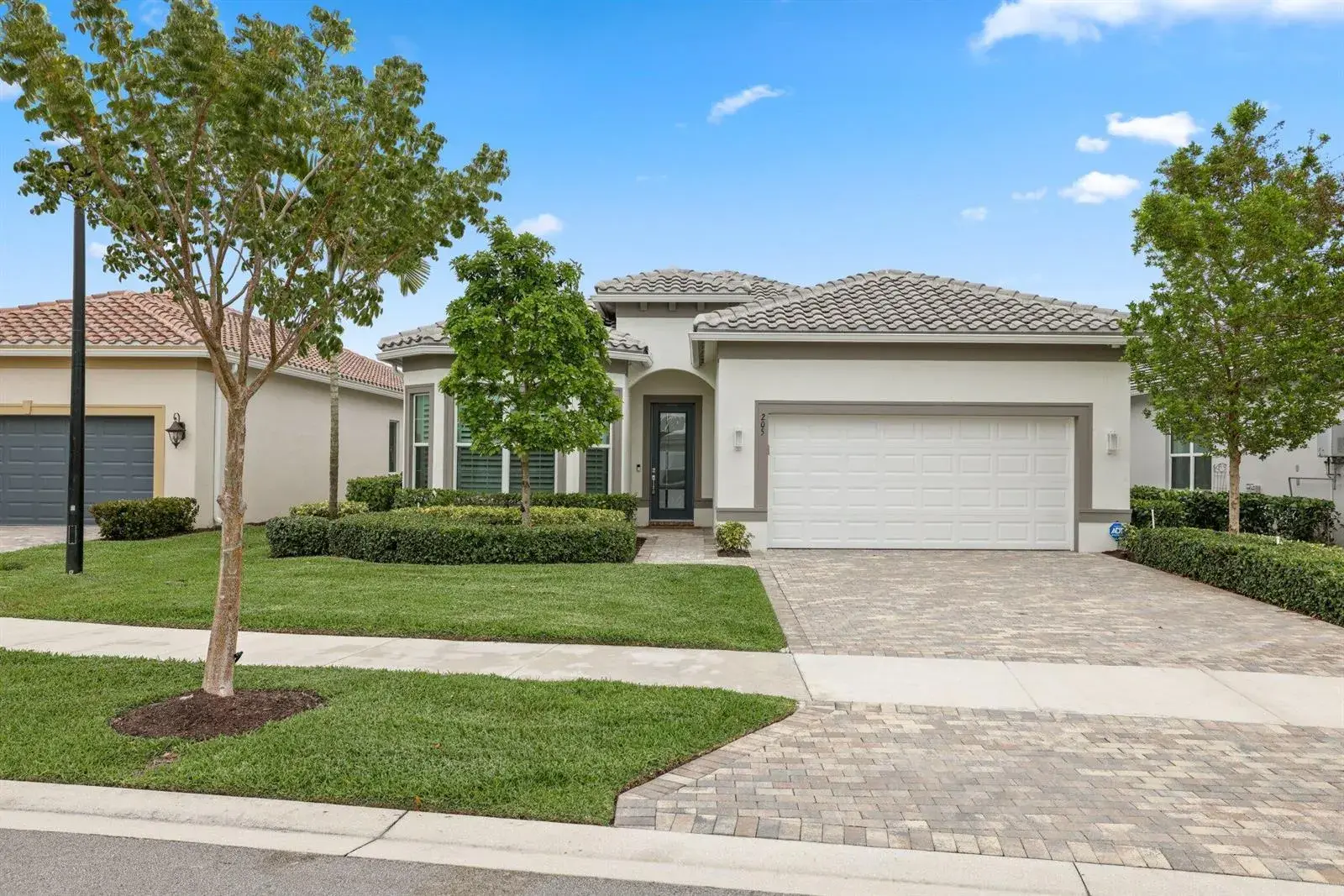 4 bedroom 3 bath Residential for sale at 205 GEILLIS Path, Delray Beach FL 33445