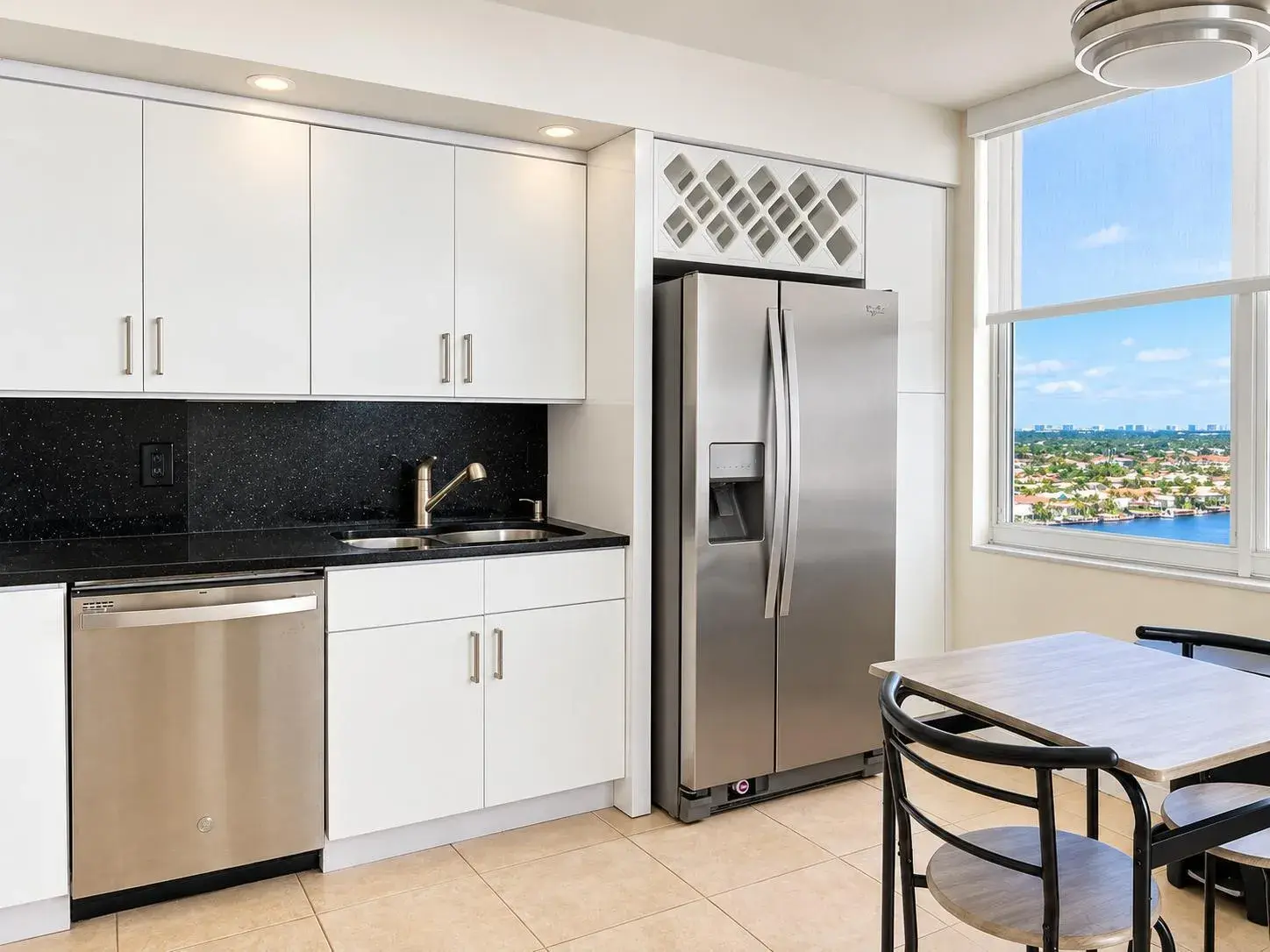 1 bedroom 2 bath Residential Lease for rent at 2751 S OCEAN Drive # 1703N, Hollywood FL 33019