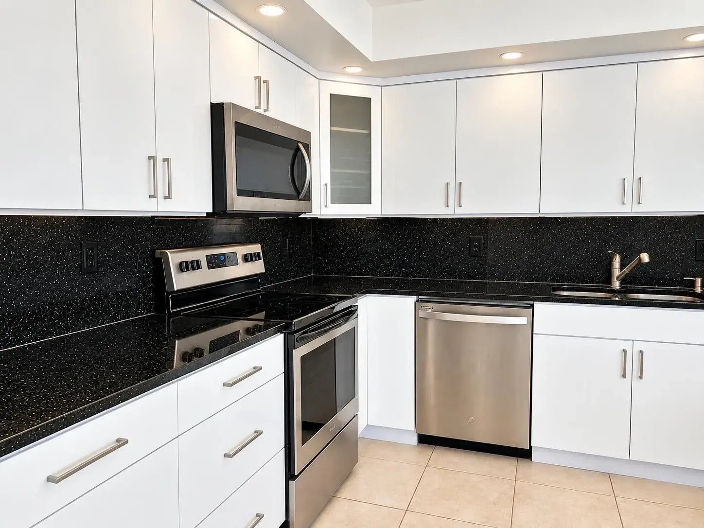 2751 S OCEAN Drive # 1703N, Hollywood FL 33019