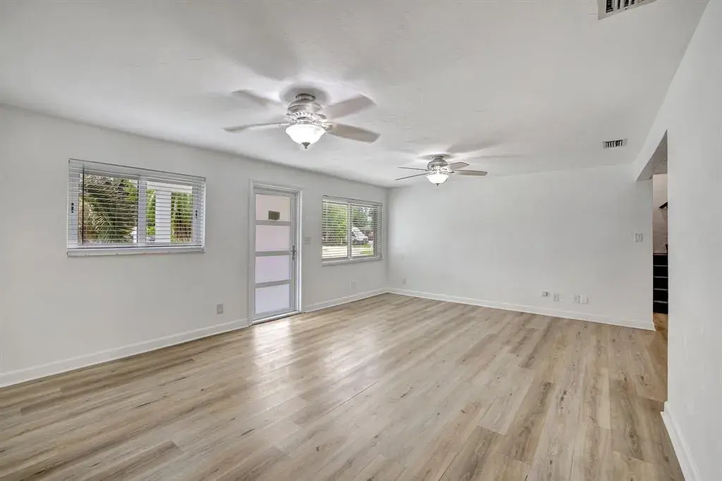 5615 FREEDOM Street, Hollywood FL 33021