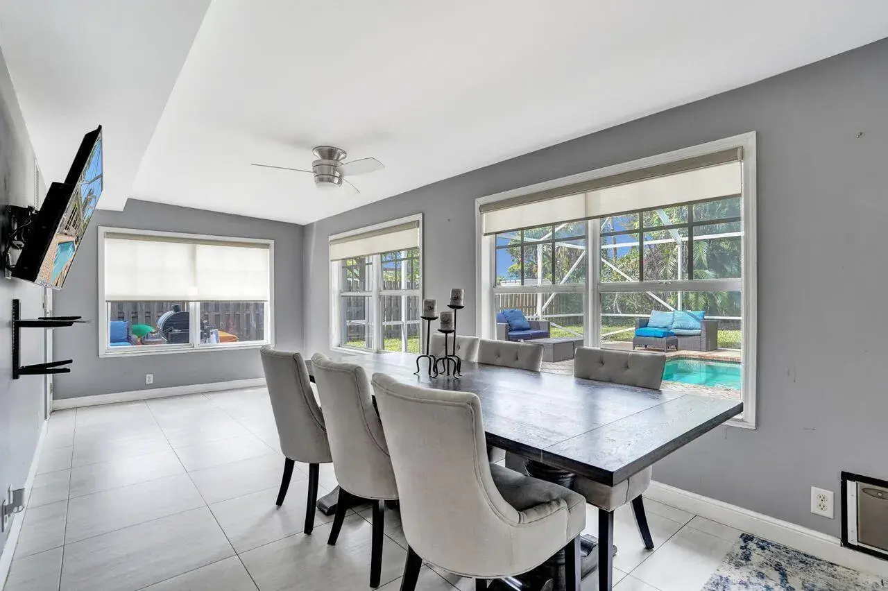 2359 Holly Lane, Palm Beach Gardens FL 33410