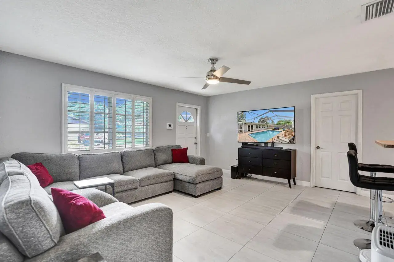 2359 Holly Lane, Palm Beach Gardens FL 33410