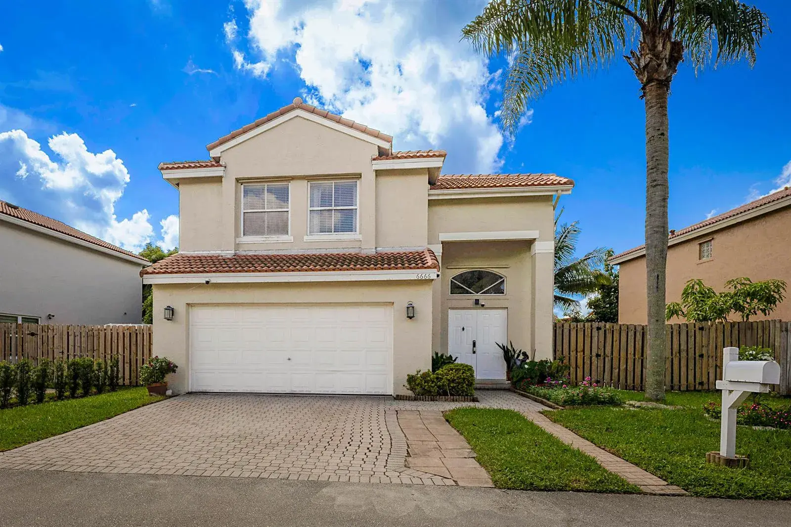 4 bedroom 2 bath Residential for sale at 6666 Saltaire Terrace, Margate FL 33063
