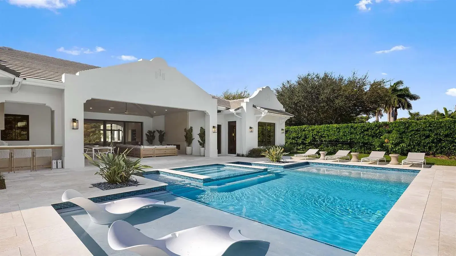 5 bedroom 5 bath Residential for sale at 2775 Ave Au Soleil, Gulf Stream FL 33483
