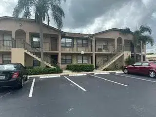 1 bedroom 1 bath Residential for sale at 9430 Boca Cove Circle # 202, Boca Raton FL 33428