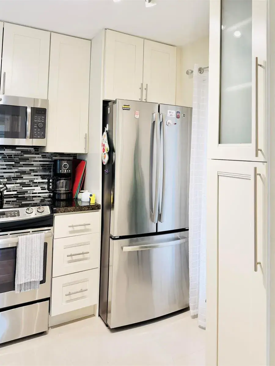 3 bedroom 2 bath Residential for sale at 1202 Bahama Bend # A1, Coconut Creek FL 33066