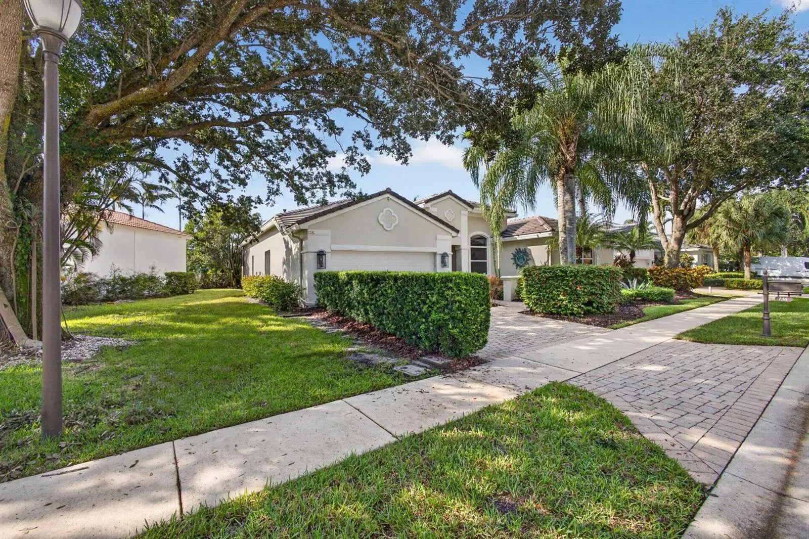 4 bedroom 2 bath Residential for sale at 136 SEDONA Way, Palm Beach Gardens FL 33418