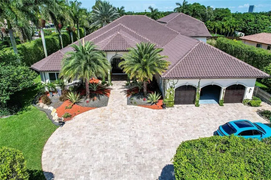 4 bedroom 4 bath Residential for sale at 1203 NW 121st Avenue, Plantation FL 33323