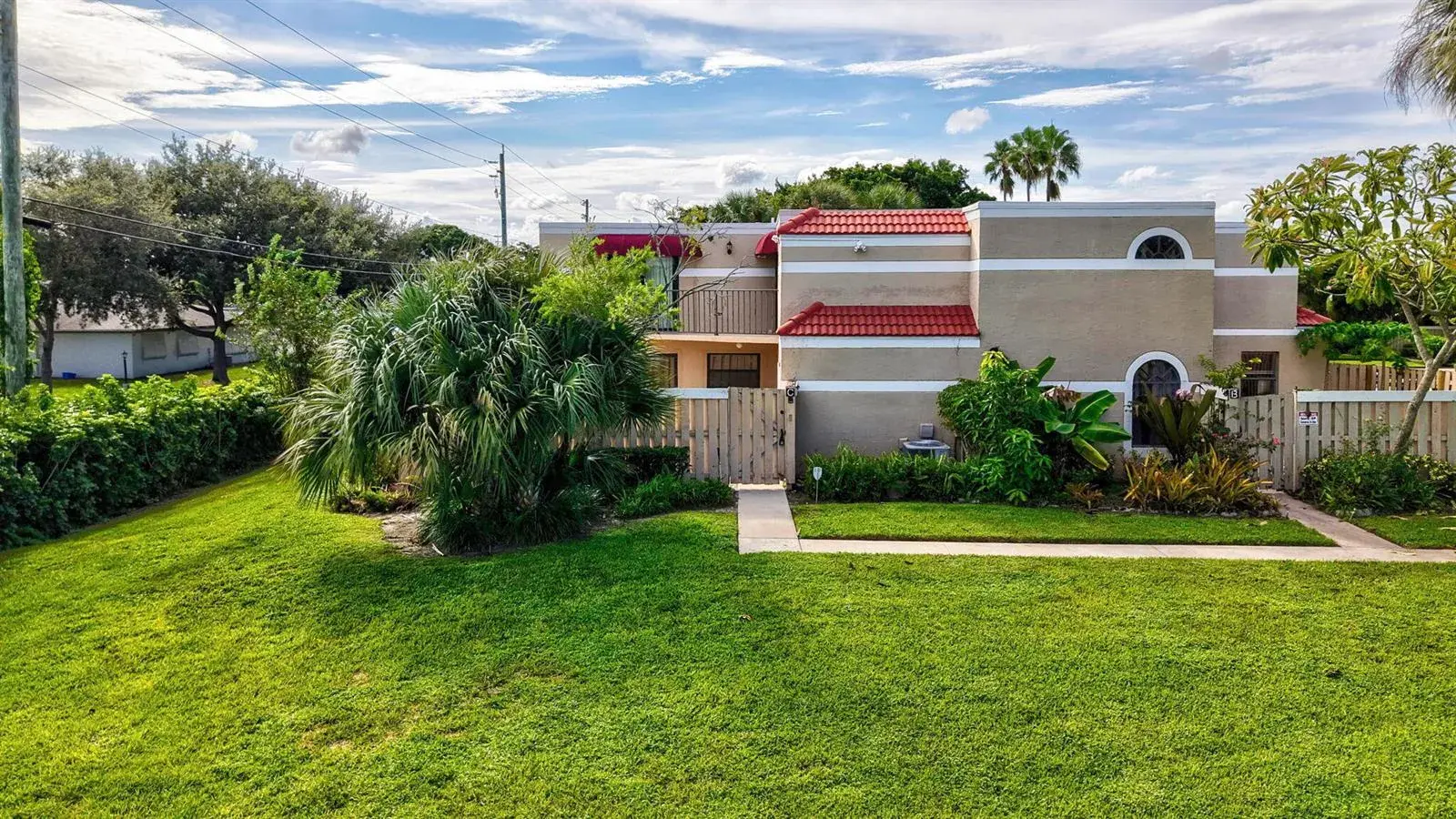 3 bedroom 3 bath Residential for sale at 3930 VILLAGE Drive # C, Delray Beach FL 33445