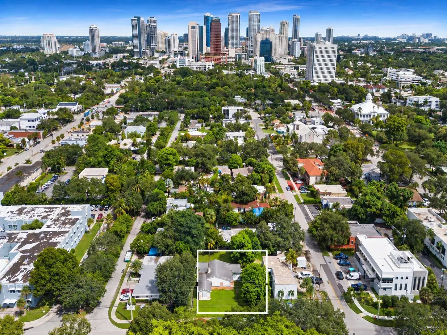 111 SE 14TH Street, Fort Lauderdale FL 33316