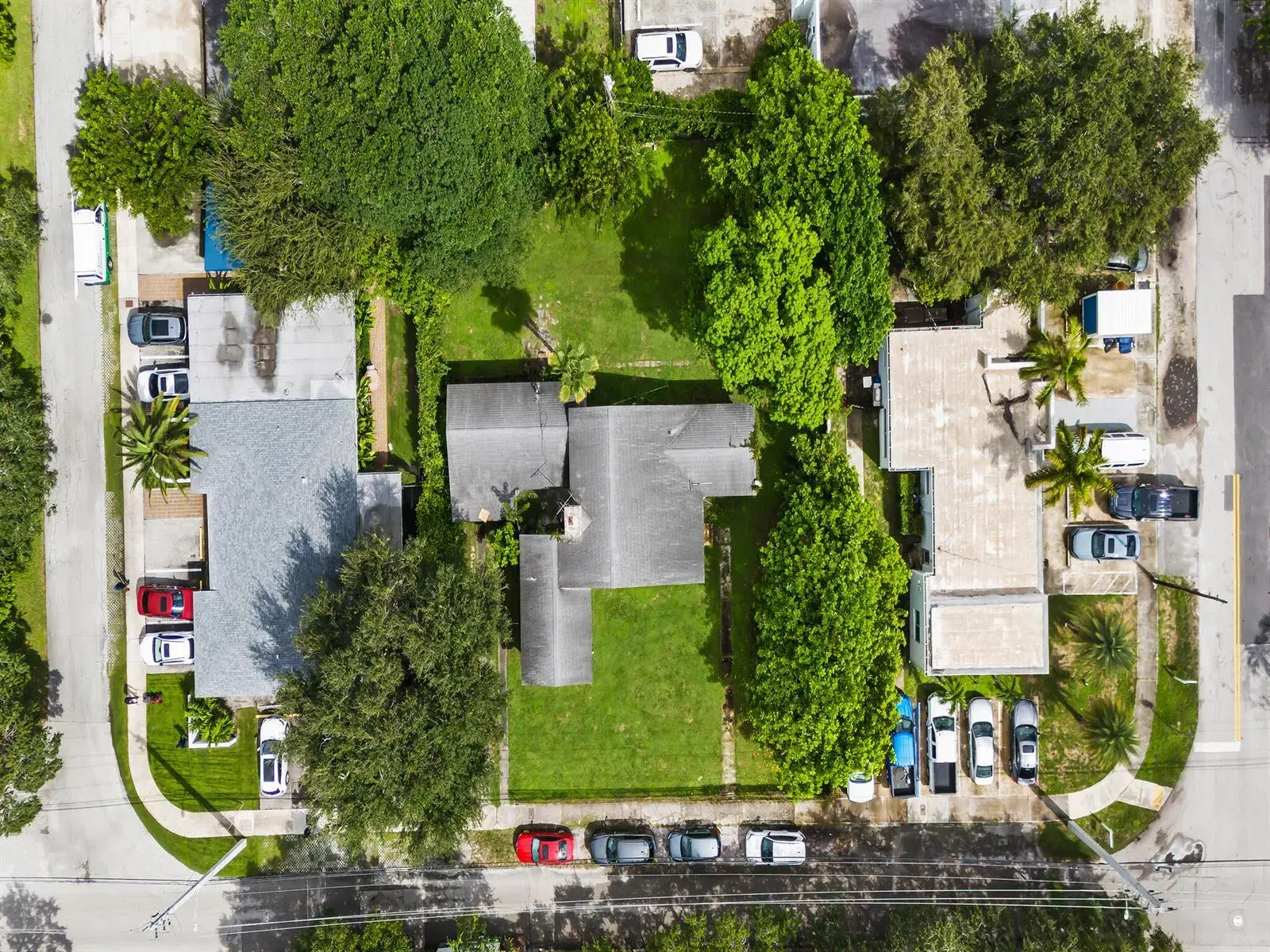 111 SE 14TH Street, Fort Lauderdale FL 33316