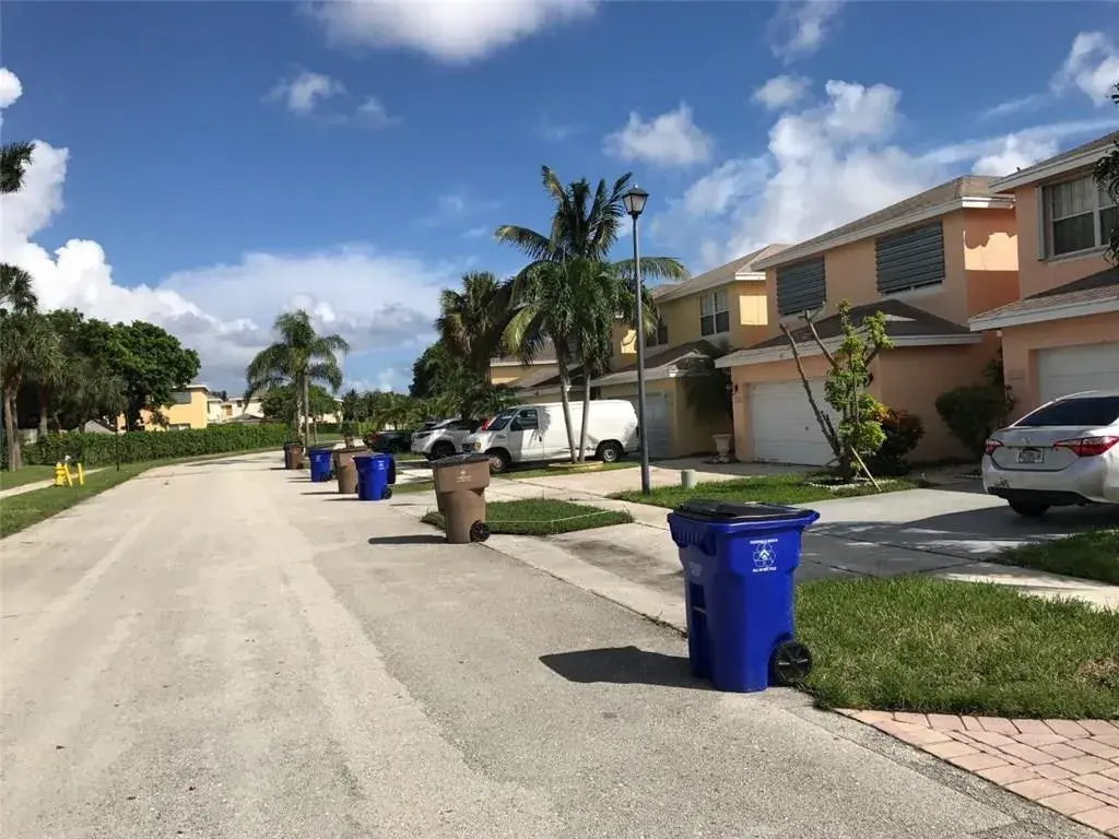 4056 EASTRIDGE Drive, Deerfield Beach FL 33064