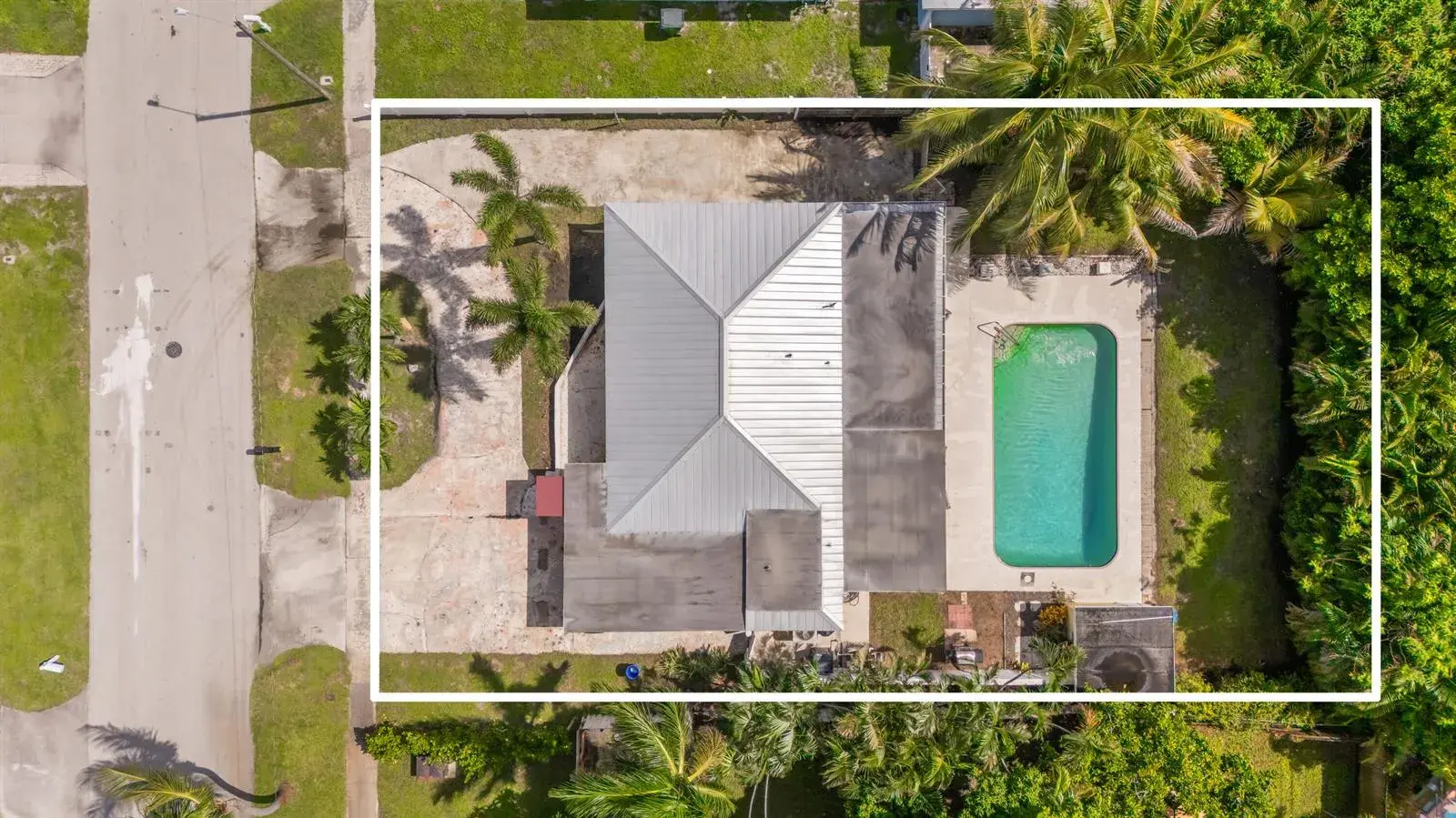 214 NE 28TH Road, Boca Raton FL 33431