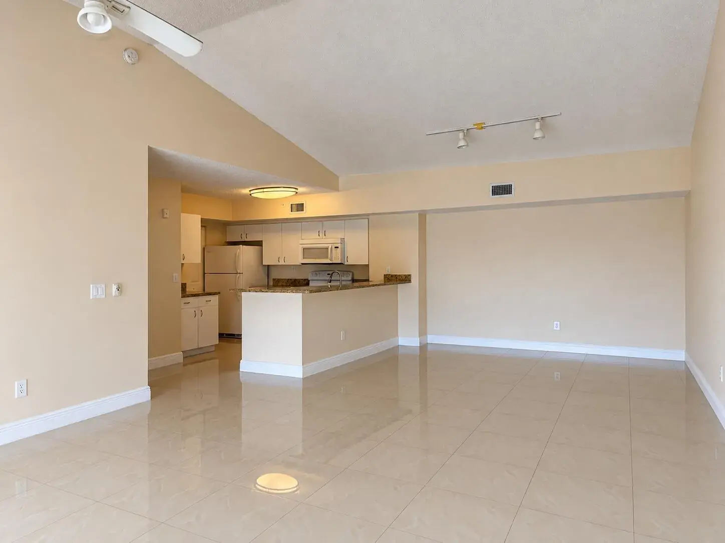 2620 S UNIVERSITY Drive # 311, Davie FL 33328