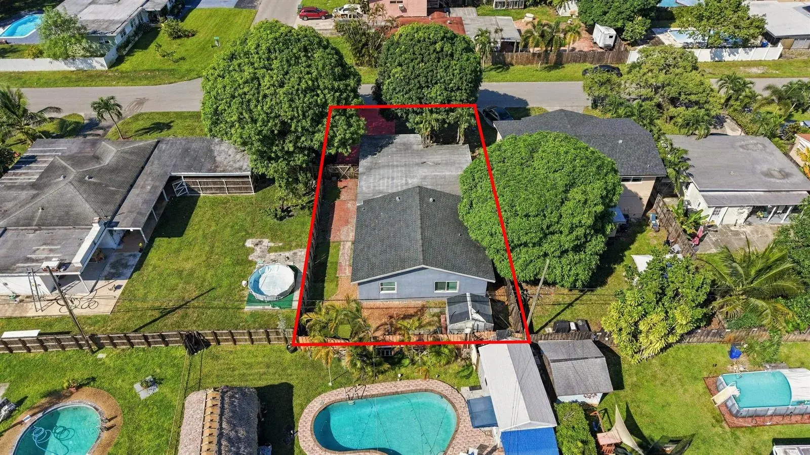 4 bedroom 2 bath Residential for sale at 6824 SW 5TH Street, Pembroke Pines FL 33023