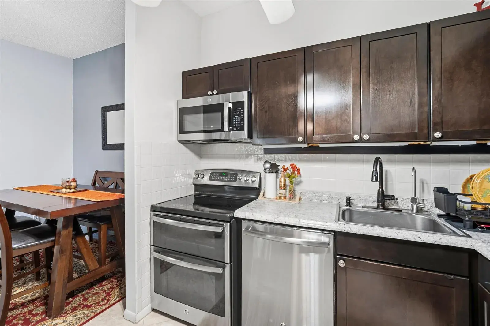 9965 N BELFORT Circle # 209, Tamarac FL 33321