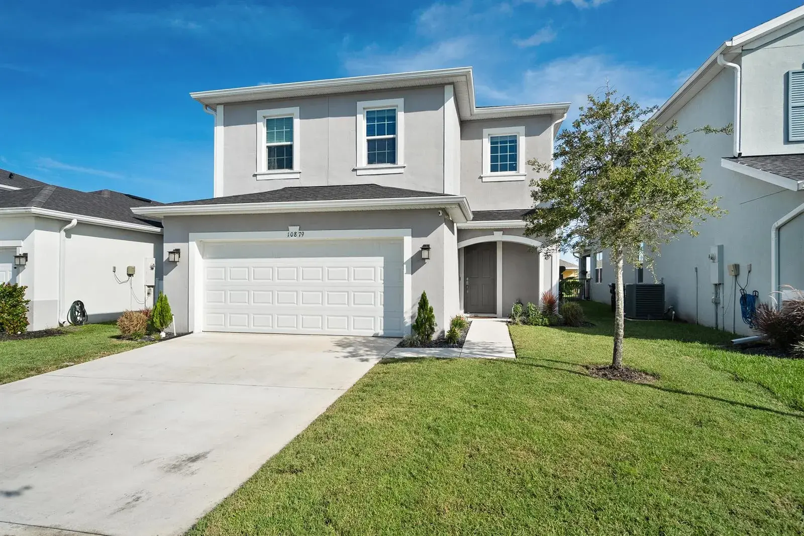 4 bedroom 2 bath Residential for sale at 10879 SW ROBBIA Way, Port St. Lucie FL 34987