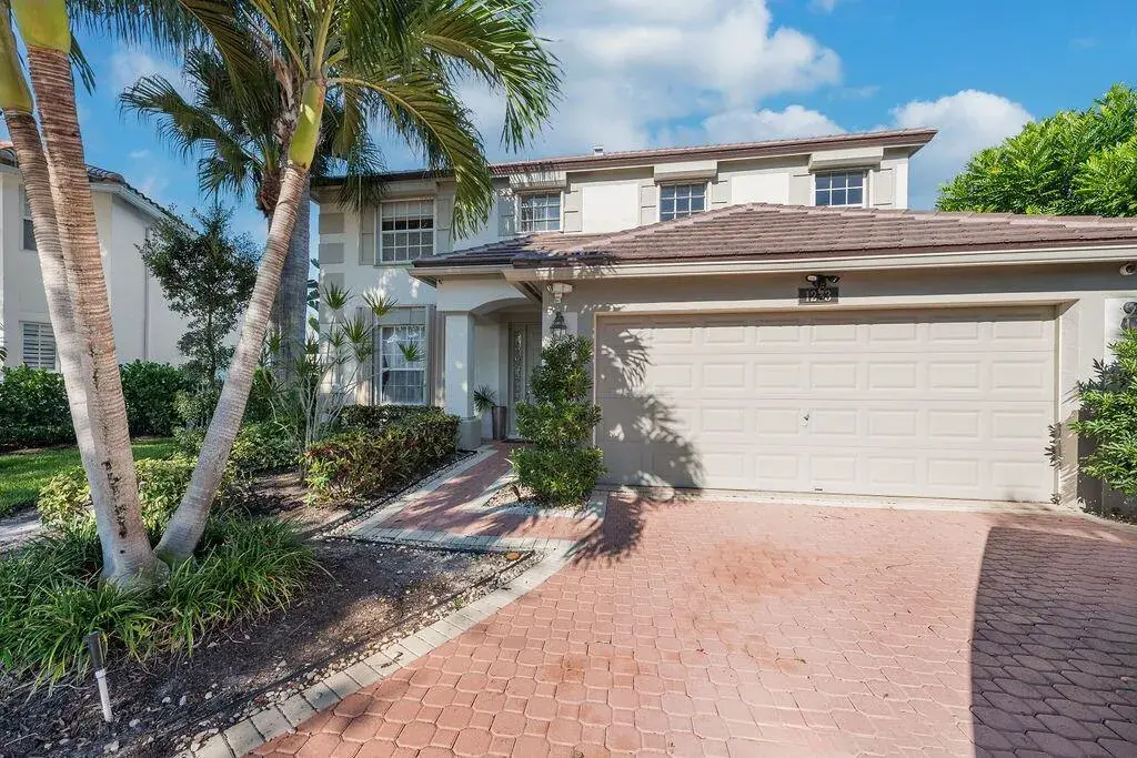 4 bedroom 2 bath Residential for sale at 1233 Avondale Lane, West Palm Beach FL 33409